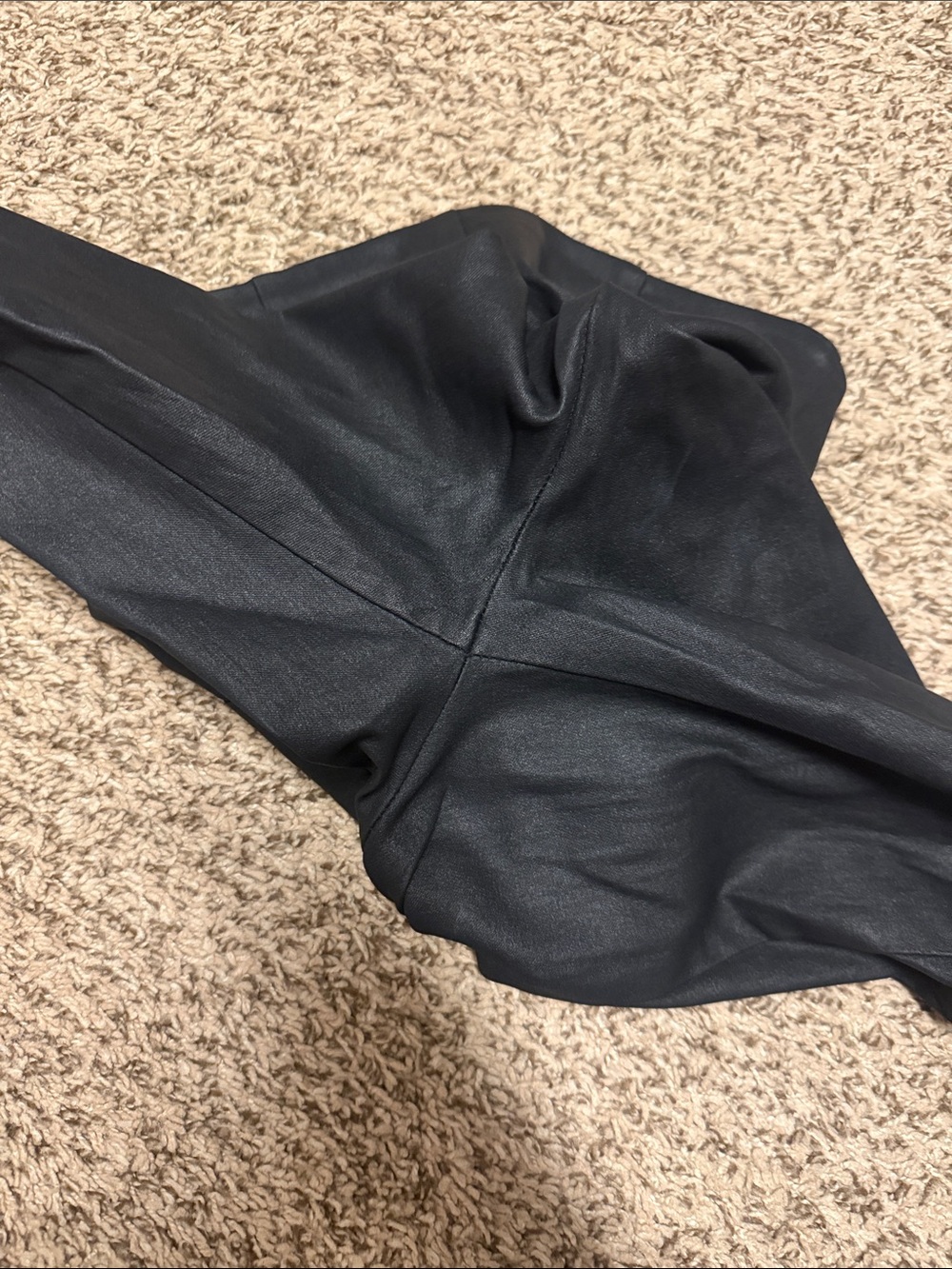 All Things Golden Second Skin Faux Leather Pants Medium - Picture 9 of 9